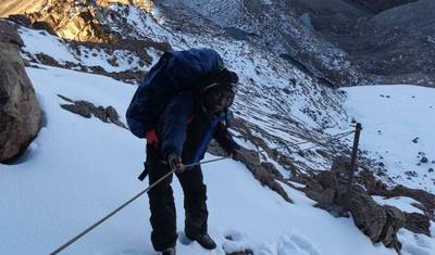 Naro Moruルートを通る4日間のケニア山登山 — 4