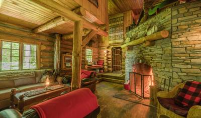 Algonquin Winter Log Cabin Adventure — 3