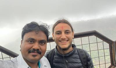 Lonavalaエクスカーション：ムンバイ発、カーラ石窟とバジャ石窟日帰りツアー — 2