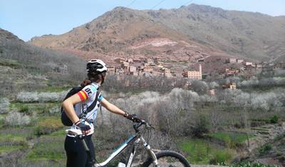アドベンチャーバイク日帰り旅行：アトラス山脈でベルベル人の谷と村を探索 — 5