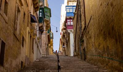 Malta em Ritmo Leve (Pequenos Grupos) — 5