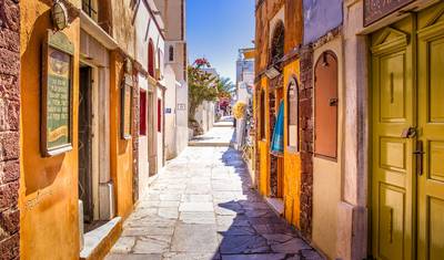 Cycladic Explorer: أثينا – ميكونوس – سانتوريني | 10 أيام — 5