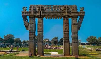 Thousand Pillar Temple, Warangal Fort & Ramappa Temple Tour — 3
