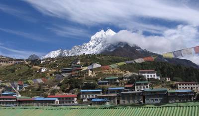 Trek Panorama Everestu — 4