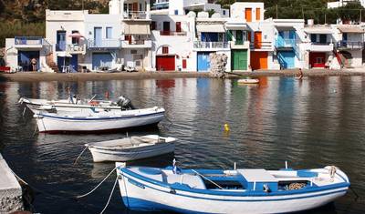 Milos e Santorini: Excursão de 5 Dias pelas Icônicas Ilhas Gregas — 3