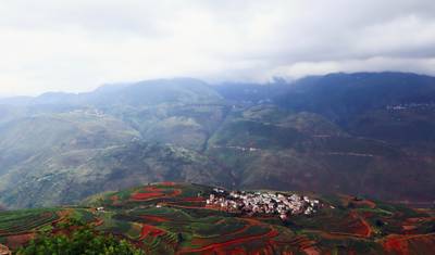 Niesamowita 8-dniowa podróż po Junnanie: Kunming, Czerwona Ziemia, Jianshui, Yuanyang — 2
