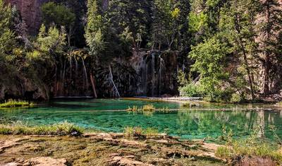 USA – Colorado Highlights Aspen with Fall Foliage — 2