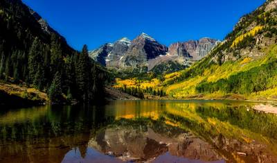 USA – Colorado Highlights Aspen with Fall Foliage — 4