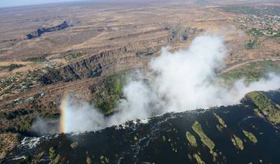 ビクトリアの滝からHwange National Parkへの5日間格安ツアー — 4