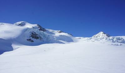 Wycieczki narciarskie z hotelu wellness na szczyty lodowca Pitztal z Wildspitze 3772 m – 4 dni — 4