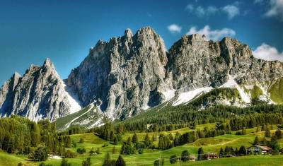 Crossing the Dolomites with Hotel 8 Days — 3