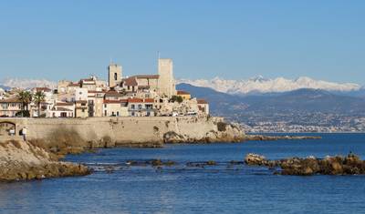 Sailing along the beautiful islands of France — 2