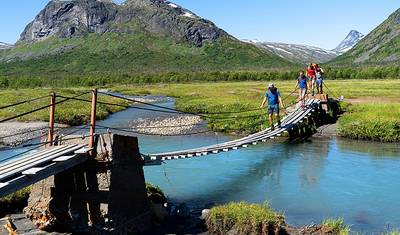 Picos e Lagos de Jotunheimen (Caminhada Autoguiada) — 2