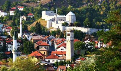 All seasons discovery Bosnia 4 days tour from Sarajevo. Bosnia: Off the beaten path country. — 2