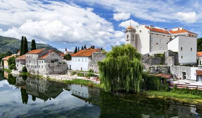 All seasons Bosnia discovery 3 days tour from Trebinje. UNESCO town Mostar and surrounding attractions. — 3