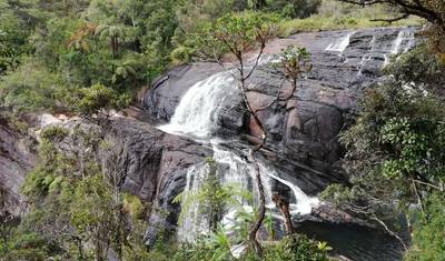 Caminhada e descoberta de cachoeiras no Sri Lanka — 4