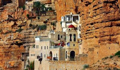 Christian Classics 6 days (2+Travelers, 4* Hotel) — 2