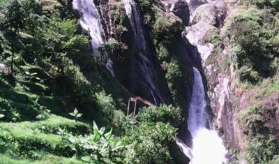 Caminhada Manaslu Larke Pass via Acampamento Base Manaslu com Serviço de Guia de 17 dias — 4