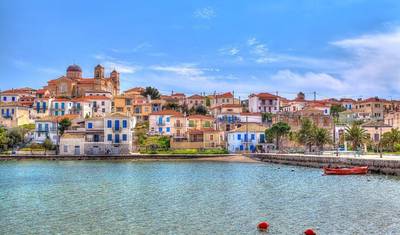 The Greek Gems: Athens, Delphi, Meteora and Santorini, Spanish-speaking guide — 2