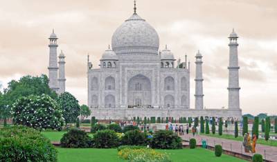 Samotni podróżnicy - 3-dniowa wycieczka po mieście Taj Mahal i Fatehpur Sikri z Delhi z luksusowym 4-gwiazdkowym hotelem — 2