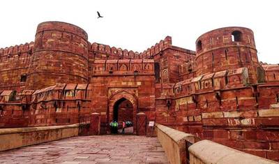 Excursão de Pernoite a Agra Partindo de Delhi com Fatehpur Sikri — 2