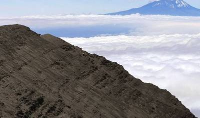 4 days mount meru climbing Tanzania  (all accommodation and transport are included) — 3