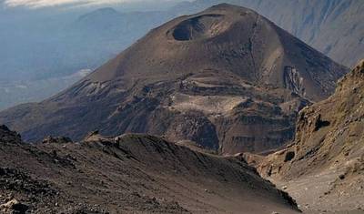 4 days mount meru climbing Tanzania  (all accommodation and transport are included) — 4