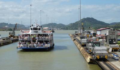 Independent Panama with the Pacific Coast — 4