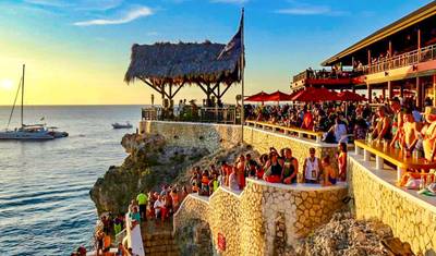 Viagem Familiar Personalizada de 10 Dias na Jamaica, Partida Diária e Guia Privado — 4