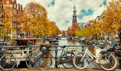 Europe : Three Capital Tour - London, Paris & Amsterdam — 4