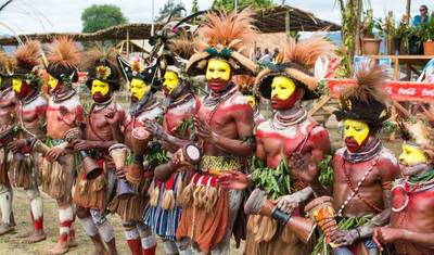 مهرجان Goroka ورحلة رجال الطين في Asaro ليوم واحد جولة لمدة 5 ليالٍ - فندق Bird of Paradise — 2