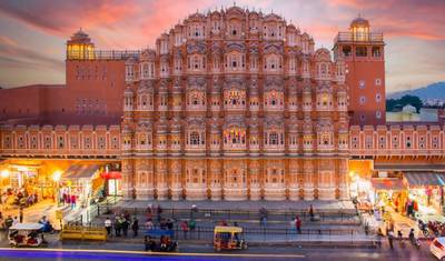 Luxuoso Norte da Índia - Tour do Triângulo Dourado com Orchha, Khajuraho e Varanasi!! — 2