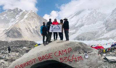 Trek do Bazy pod Mount Everest z powrotem helikopterem - 11 dni — 3