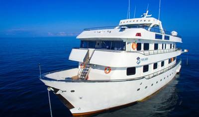Iate Solaris Primeira Classe 5 Dias — 5