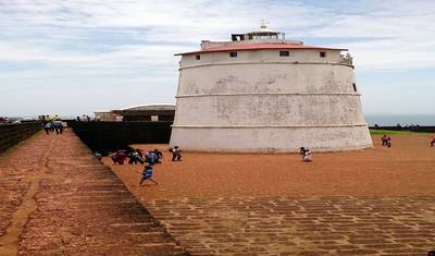 5 Nights/ 6 Day Mumbai with Goa Tour. — 3