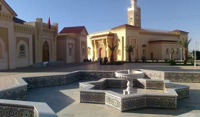Marrakech to Ait Benhaddou - Merzouga Desert - Chefchaouen & Fes in 6 Days Private tour — 5