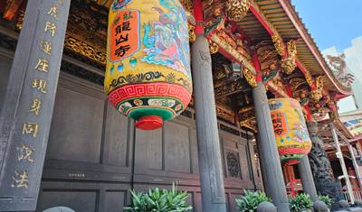 8-dniowa wycieczka dookoła Tajwanu z hotelem standardowym w Tajpej: Atrakcje Tajpej, Jezioro Słońca i Księżyca, Tainan, Kenting, Hualien (Przyjazd w sobotę) — 5