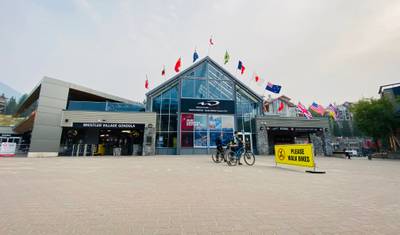 4 days Whistler, Salmon Arm, Kelowna, Tour from Vancouver — 2
