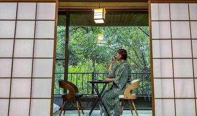 Viagem de Outono no Japão Incluindo a Trilha Kumano Kodo (Personalizável Privado) — 2