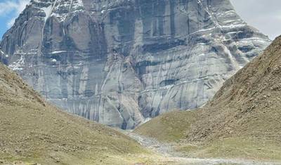 Mount Kailash Tour- Drive In Drive Out — 3