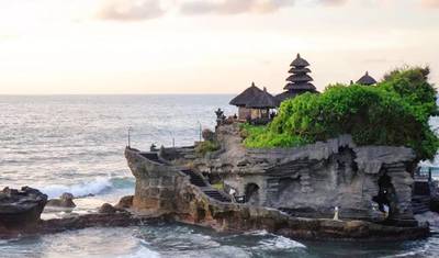 Island Hopping from Bali - Experience Stays Collection — 2