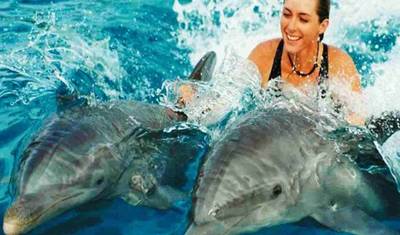 Explore o Nosso Passeio Privado de 1 Dia pela Floresta Jozani e Golfinhos a partir de Uroa, Zanzibar | A Melhor Experiência Guiada e Personalizada em Zanzibar — 3