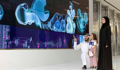 Experimente a magia de Dubai e Abu Dhabi em nosso pacote de viagem de luxo de 8 dias e 7 noites — 4