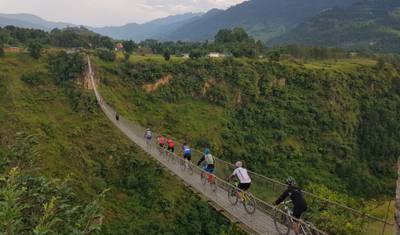 Passeio de Mountain Bike em Upper Mustang — 3
