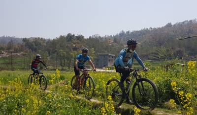 Passeio de Mountain Bike em Upper Mustang — 4