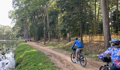 Amazing Rustic Mekong River By Bike & Boat 3 Days 2 Nights — 3