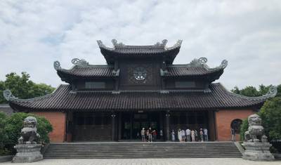 ニンビン日帰りツアー：バイディン寺院、トランアン ボートクルーズ＆ムア洞窟 — 3