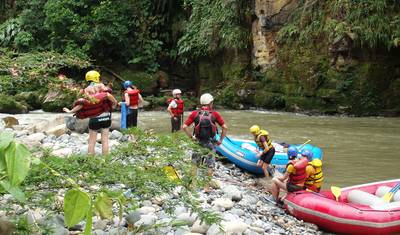 4 Days Trip in Medellín: Rafting & Nature Adventure Rio Claro — 4