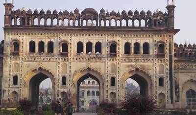 Golden Triangle Spiritual Journey - Delhi to Varanasi via Mathura, Agra, Lucknow and Ayodhya — 4
