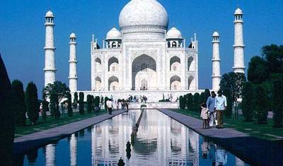Golden Triangle Spiritual Journey - Delhi to Varanasi via Mathura, Agra, Lucknow and Ayodhya — 5